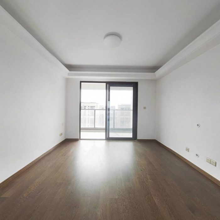 雍华府 3室2厅2卫 114.28m&sup2;