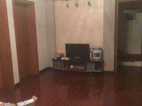外滩小区 3室2厅1卫 90m&sup2;
