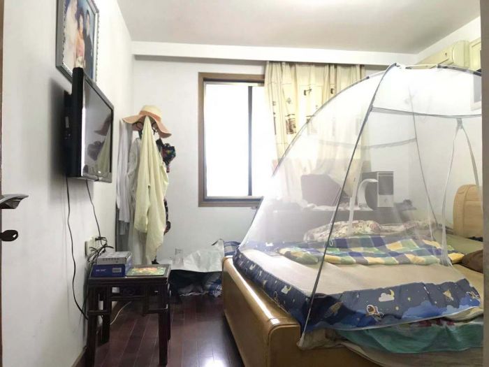 佳成花苑 4室2厅2卫 163m&sup2;