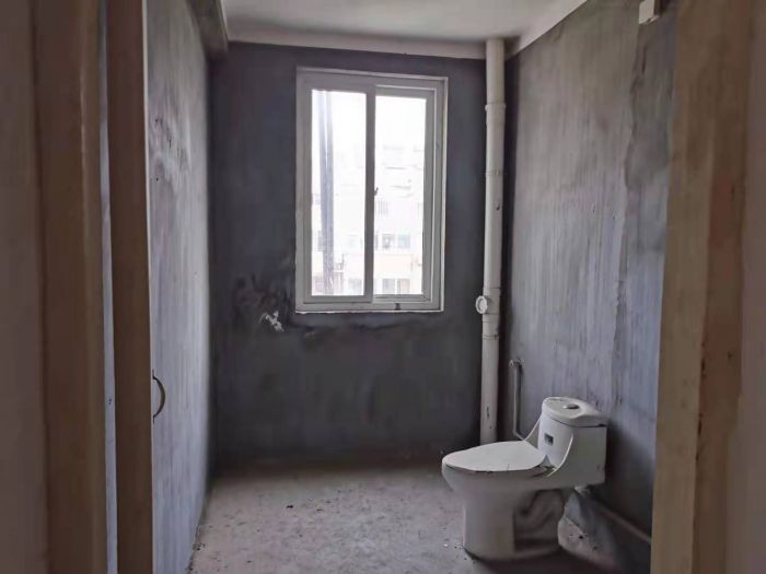 星通花园 5室2厅1卫 191m&sup2;
