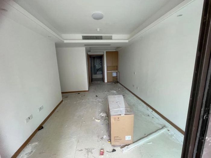 绿地新里城 3室2厅1卫 90m&sup2;