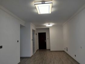 新城香溢紫郡 3室2厅1卫 97m&sup2;