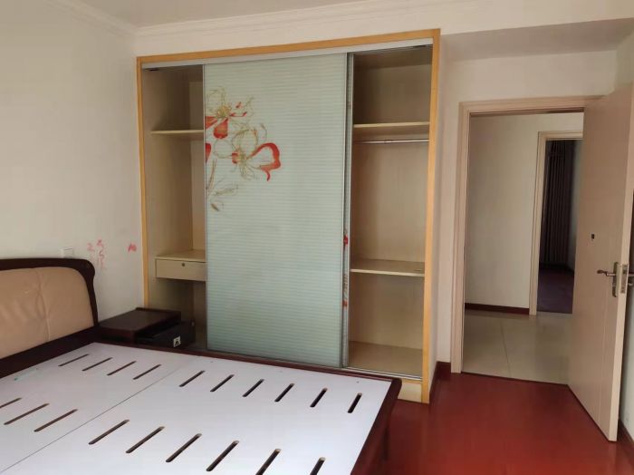 紫东花苑 2室2厅1卫 93m&sup2;