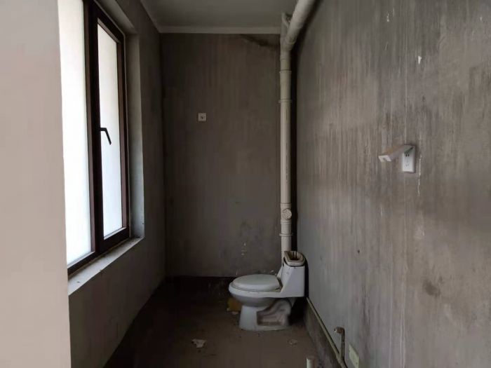 城山隐花苑 6室4厅4卫 290m&sup2;