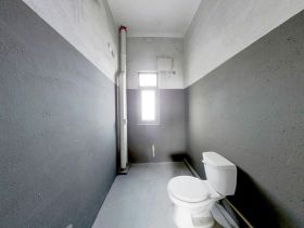 华强城 4室2厅2卫 158m²