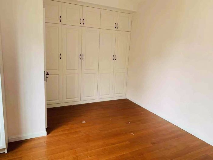 八仙花苑 3室1厅1卫 147m&sup2;