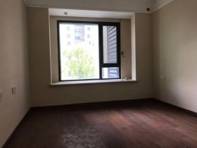 万科濠河传奇 4室2厅2卫 147m&sup2;