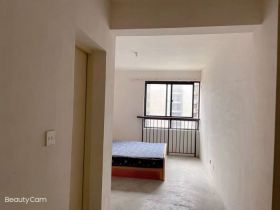 瑞兴花园 3室2厅2卫 134m&sup2;