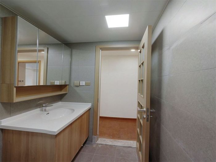 雍华府 4室2厅2卫 136.2m&sup2;