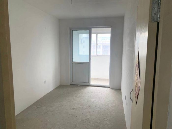 幸福新居 3室2厅1卫 135m&sup2;