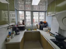 新港花苑 4室2厅2卫 106.5m&sup2;
