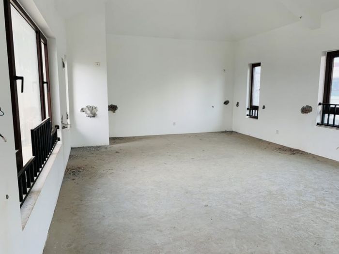 城山隐花苑 4室3厅3卫 223.49m&sup2;