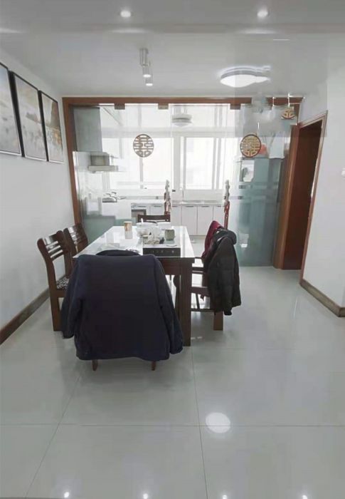 五一新村西区 3室1厅1卫 125m&sup2;
