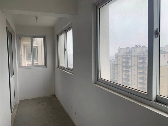幸福新居 3室2厅1卫 135m&sup2;