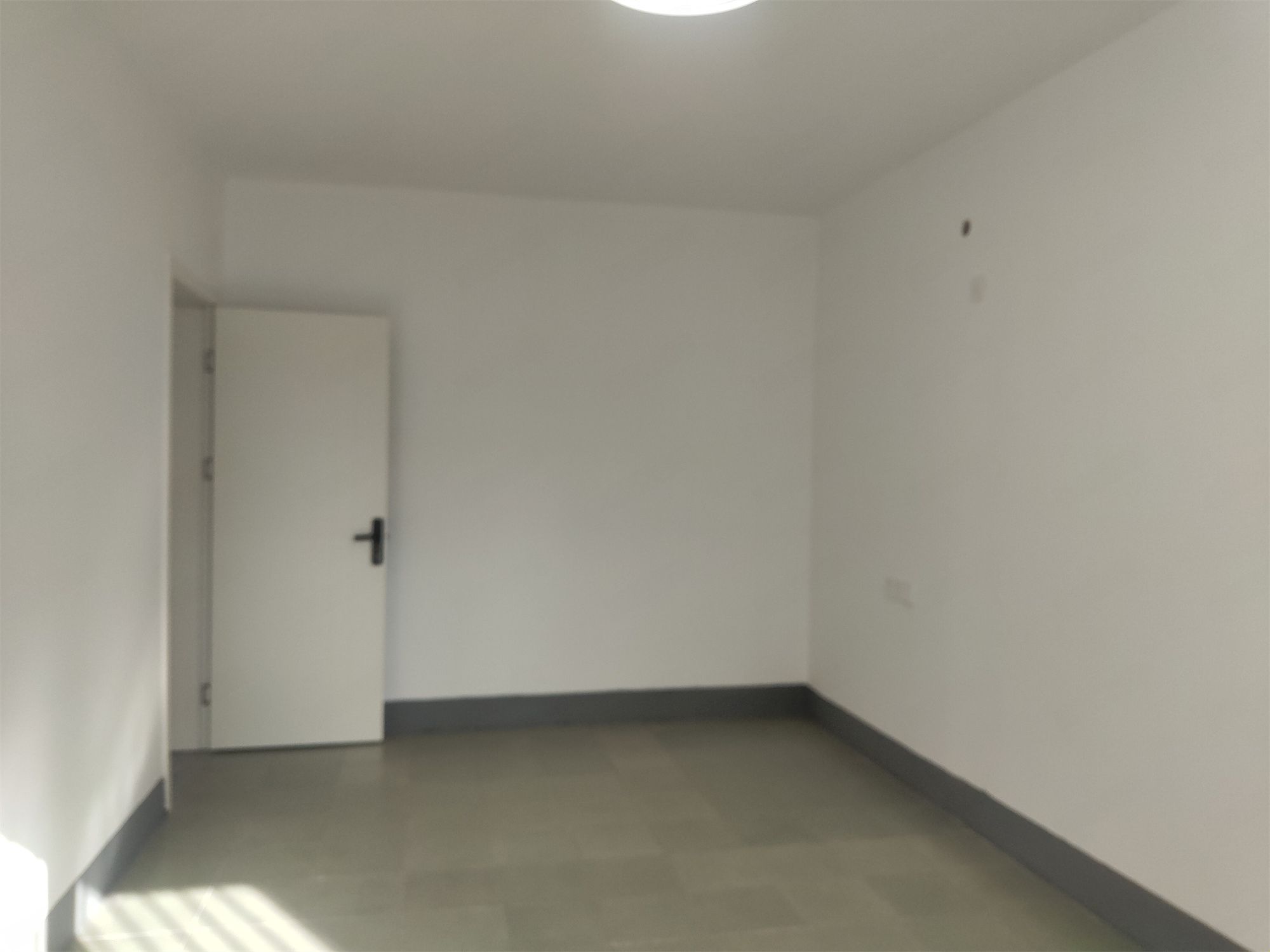 易家桥新村 3室1厅1卫 70.00m&sup2;