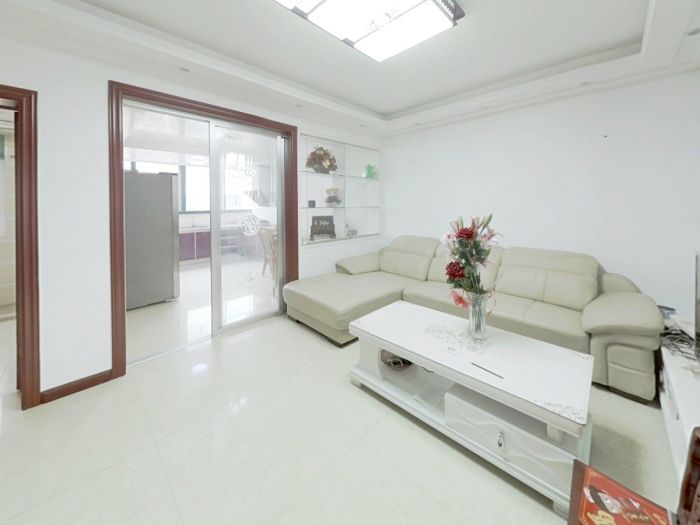 通明花苑 3室2厅2卫 115m&sup2;