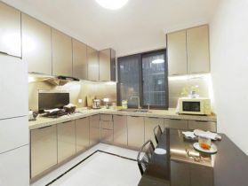 金鑫苑 4室2厅2卫 195m&sup2;