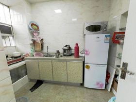 易家桥新村 2室1厅1卫 58m&sup2;