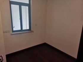 凤凰莱茵苑 3室2厅2卫 200m&sup2;