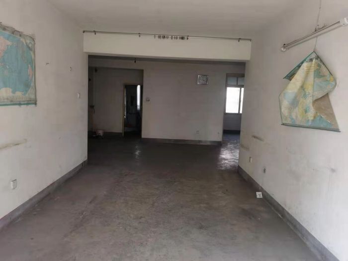 濠西园中北小区 3室2厅1卫 130m&sup2;