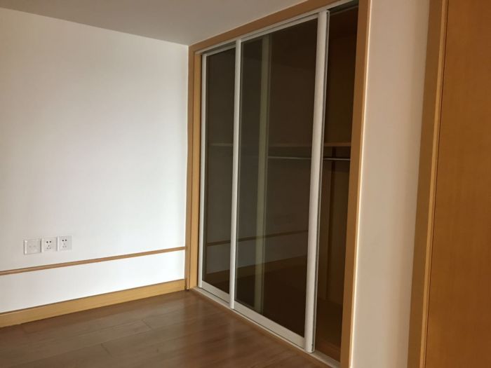 中南世纪城 1室2厅2卫 60m&sup2;