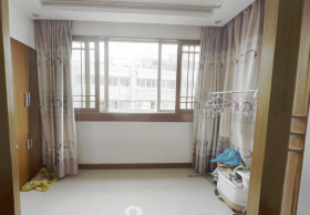 小石桥花苑 3室1厅1卫 121.00m&sup2;