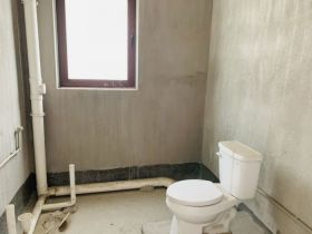 城山隐花苑 4室3厅3卫 223.49m&sup2;
