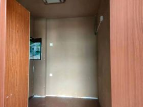 鸿运大厦 3室1厅1卫 60m²