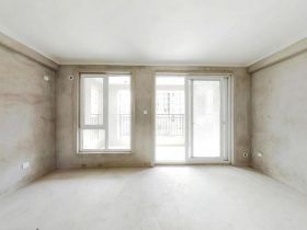 丽景湾 3室2厅1卫 117m²