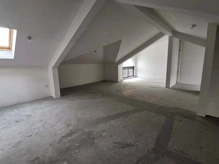军山花园 4室2厅3卫 233m&sup2;