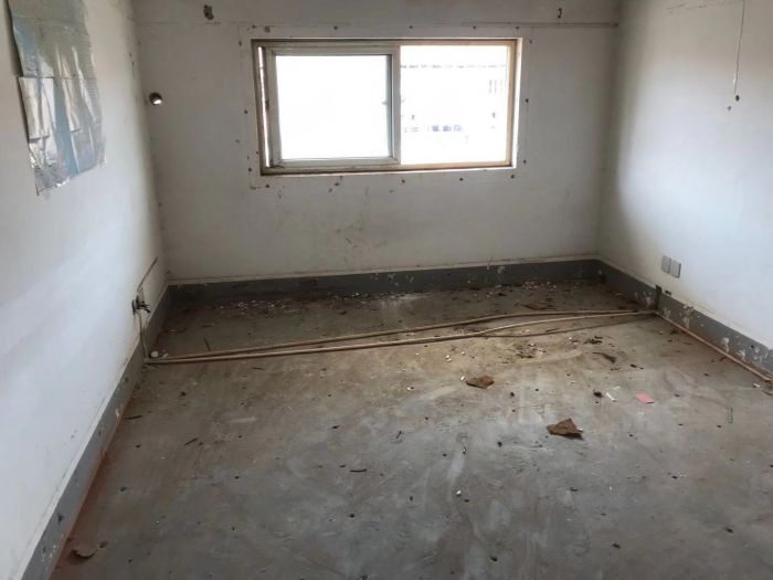 外滩小区 5室3厅2卫 222m²