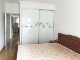 七星花园 3室2厅2卫 144m&sup2;
