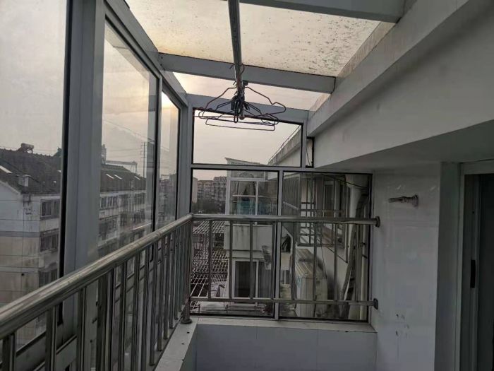 越江新村 3室1厅1卫 138m&sup2;