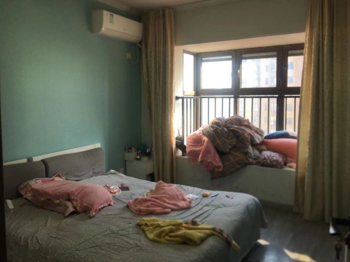华强城 3室2厅1卫 109m&sup2;