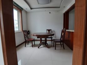 世纪东城 1室厅卫 124m&sup2;