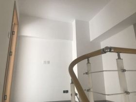 太阳鑫城 2室2厅2卫 60.8m&sup2;