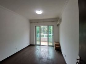 天安花园 3室2厅1卫 130m&sup2;