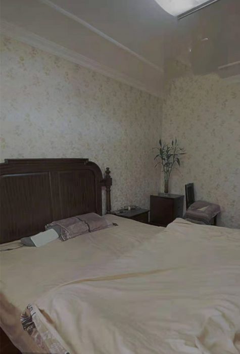 五一新村西区 3室1厅1卫 125m&sup2;