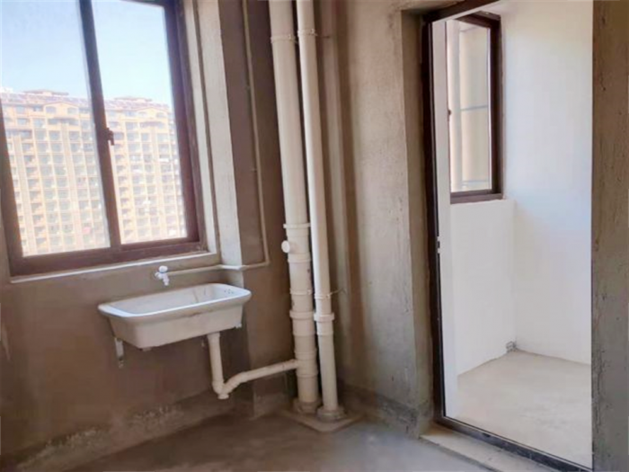 中桥名邸 2室2厅1卫 83m&sup2;