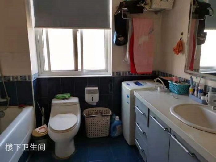 黎明花园 6室2厅2卫 210m&sup2;