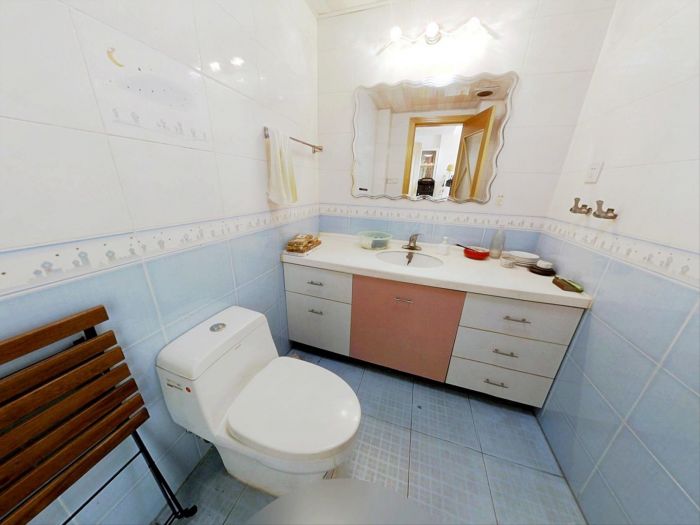 文峰花苑 7室2厅3卫 237.17m&sup2;