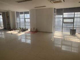 锦峰大厦 3室1厅1卫 140.64m&sup2;