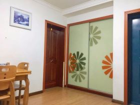 滨江花园 4室2厅2卫 140.00m&sup2;