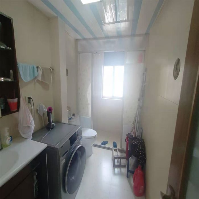 前景花苑 3室2厅1卫 131.59m&sup2;