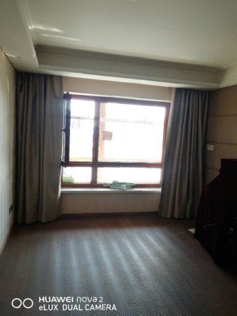 天安花园 4室2厅1卫 235.86m&sup2;