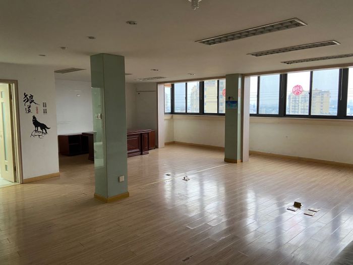 金海岸国际广场 1室厅卫 107m&sup2;