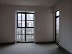 罗福宫 4室2厅2卫 278.00m&sup2;