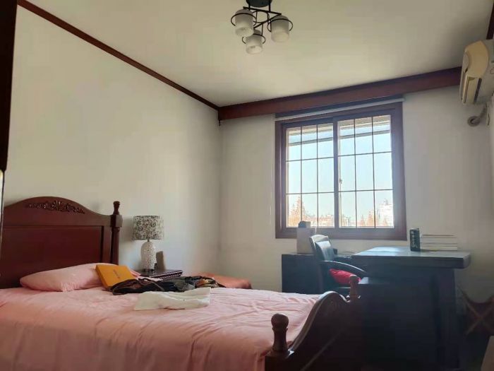 朝晖花园 3室2厅2卫 132m&sup2;