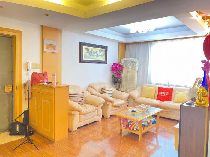 光明东村 3室2厅1卫 120m&sup2;