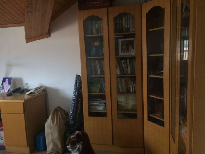 光明南村 5室2厅1卫 191m&sup2;